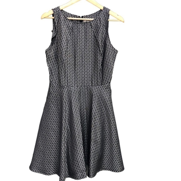 BB Dakota Black and Silver Shimmer Dress leaf pattern print - Picture 2 of 11